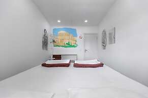 Light Hostel