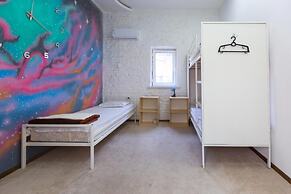 Light Hostel