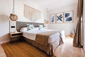 SES VELES IBIZA HOUSE
