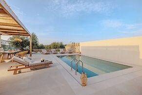 Sokratis LocoLux Villas & Suites
