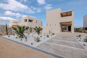 Sokratis LocoLux Villas & Suites