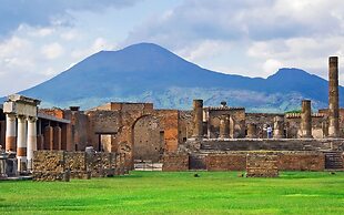 Core Amalfitano Pompeii City Suites