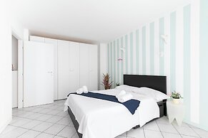 Marconi Apartments