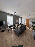 2 x bed city apartment with parking