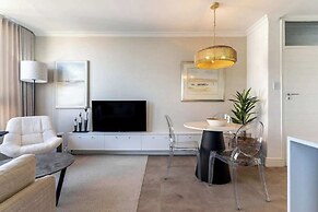 Modern 1 bed Table Mountain View Hideaway