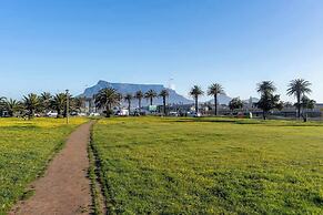 Modern 1 bed Table Mountain View Hideaway