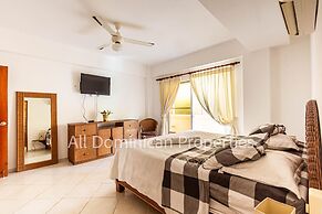 Alicia Beach, Hispaniola Sol, Great Location - no car Needed!
