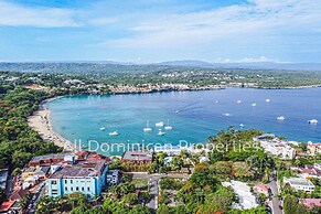 Alicia Beach, Hispaniola Sol, Great Location - no car Needed!