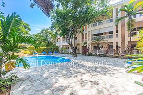 Alicia Beach, Hispaniola Sol, Great Location - no car Needed!