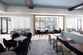 Staybridge Suites Aurora East by IHG