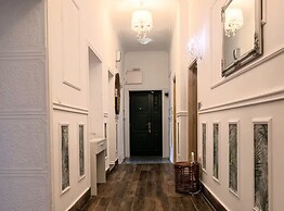 Silver Gate Rooms-diocletian's Palace