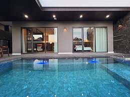 Song View Pool Villa