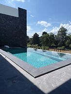 Song View Pool Villa