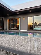 Song View Pool Villa