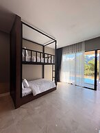 Song View Pool Villa