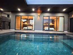 Song View Pool Villa