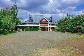 Ole Polos Resort Mogotio