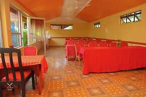 Ole Polos Resort Mogotio