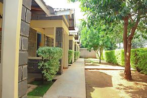 Ole Polos Resort Mogotio