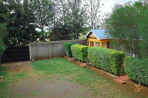 Ole Polos Resort Mogotio
