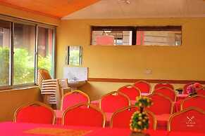 Ole Polos Resort Mogotio