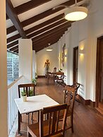 Baron's antiquarian villa