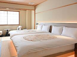 Komakusa Hotel