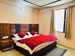 Hotel Maa Bhuvneswari