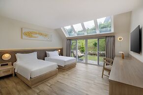 Himalayan Hideaway Resort Pokhara, The Centara Collection