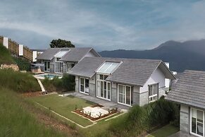 Himalayan Hideaway Resort Pokhara, The Centara Collection