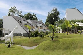 Himalayan Hideaway Resort Pokhara, The Centara Collection