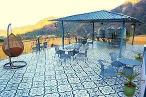 Pahadi Aangan BoutiqueVilla By Shivaneel