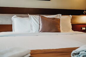 Center Hotel
