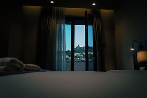 Center Hotel