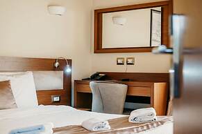 Center Hotel