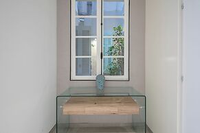 Stunning Design 1BR  Secret Garden