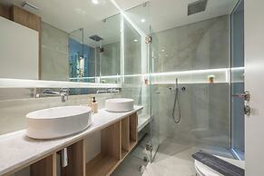 Stunning Design 1BR  Secret Garden