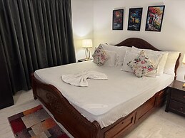 Apricot Inn