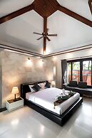 Villa Banyak Luxury villa with terrace