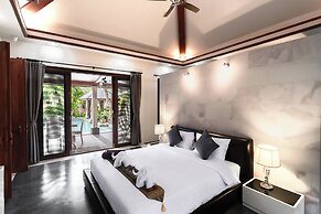 Villa Banyak Luxury villa with terrace