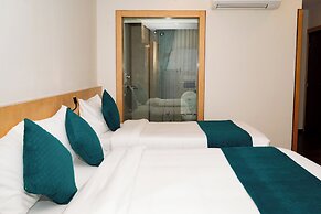Marlo Hotels