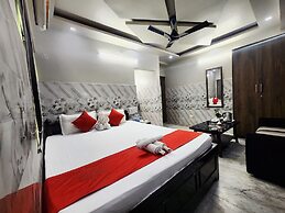 Anandaloke Residency