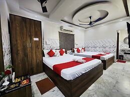 Anandaloke Residency