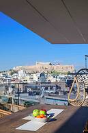 Thea Acropolis Suites & Apartments