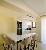 Thea Acropolis Suites & Apartments