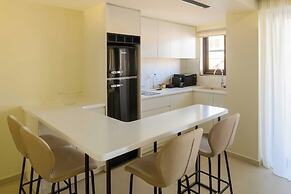 Thea Acropolis Suites & Apartments
