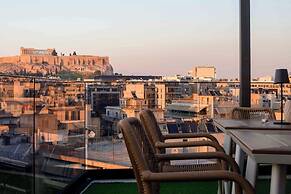 Thea Acropolis Suites & Apartments