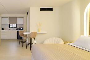 Thea Acropolis Suites & Apartments