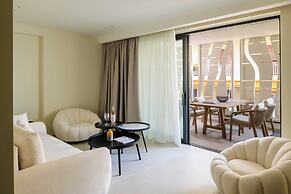 Thea Acropolis Suites & Apartments