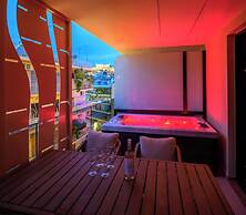 Thea Acropolis Suites & Apartments